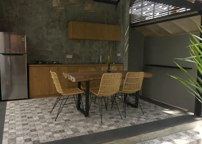 Maison d'hôtes D'batan Kendal Studio Canggu